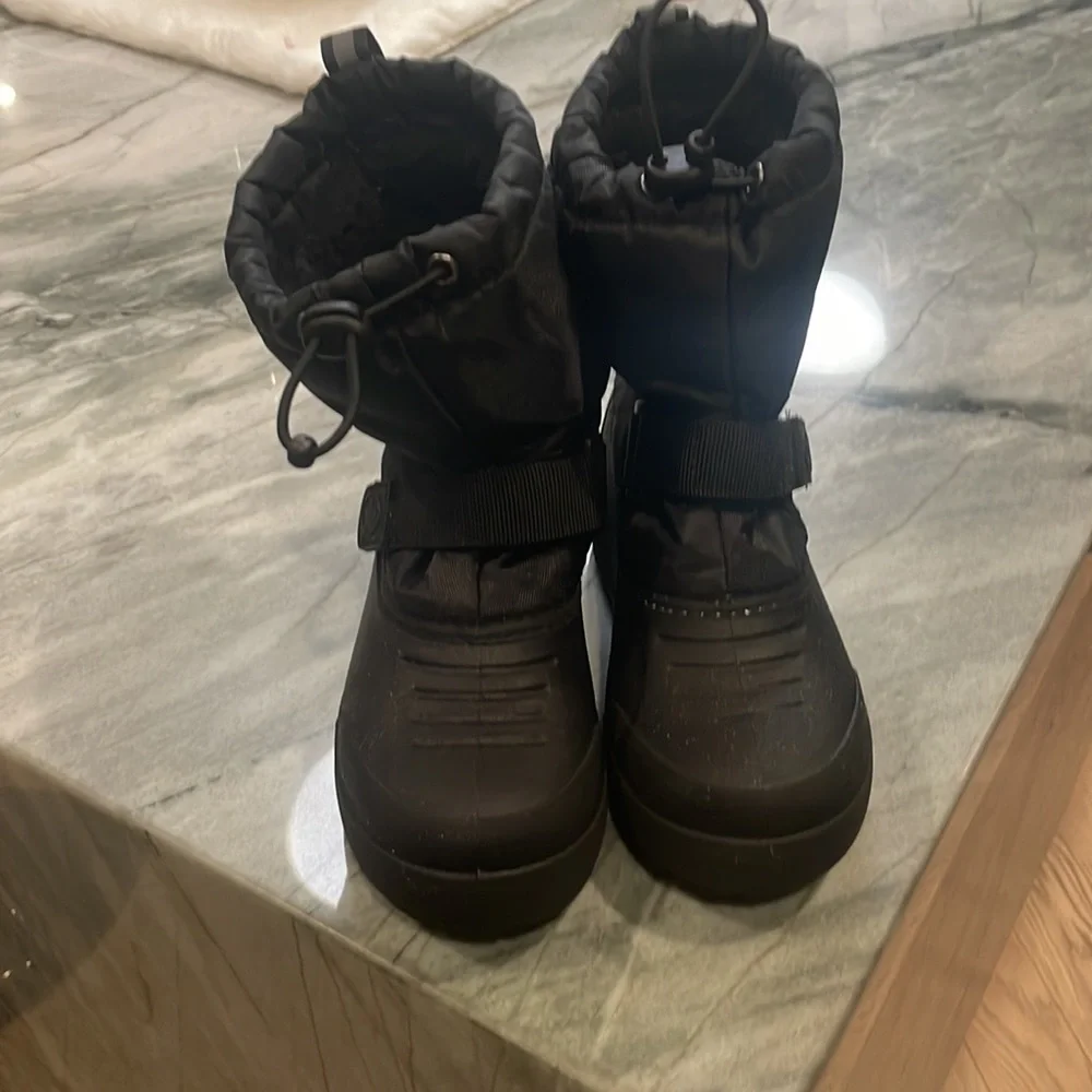 Snowboots - Picture 2 of 2